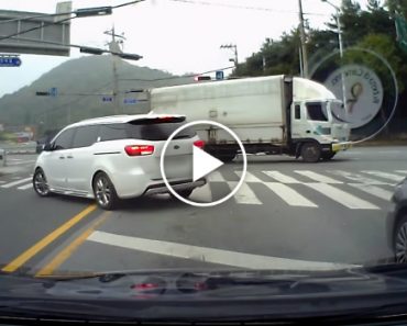 Imagens Assustadoras Mostram o Momento Da Explosão De Uma Fábrica Química Na Coreia Do Sul Imagens Assustadoras Mostram o Momento Da Explosão De Uma Fábrica Química Na Coreia Do Sul