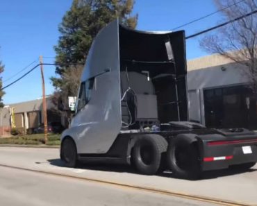 Vídeo Mostra a Monstruosa Aceleração Do Camião Da Tesla