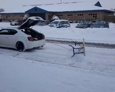 No Canadá Foi Inventada Uma Nova Utilidade Para As Mesas De Grande Dimensão