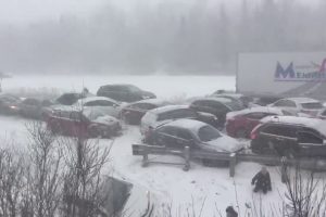 Condutores Vivem Verdadeiro Pesadelo Por Causa Da Intensa Neve