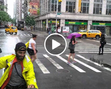 Homem Coloca-se No Meio Da Estrada e Decide Jogar Ping Pong Com Um… Camião