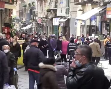 VIDEO: Napolitanos “Furam” Quarentena Para Fazer Compras De Fim Se Semana