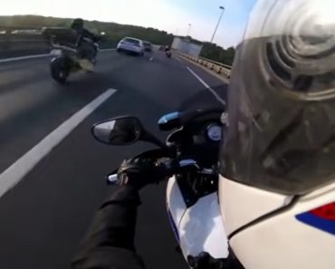 Perseguição Policial a Um Motociclista Numa Autoestrada Francesa Perseguição Policial a Um Motociclista Numa Autoestrada Francesa