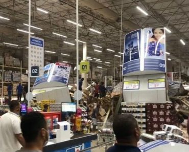 VIDEO: Prateleiras De Supermercado Desabam e Fazem Um Morto e Oito Feridos No Brasil VIDEO: Prateleiras De Supermercado Desabam e Fazem Um Morto e Oito Feridos No Brasil