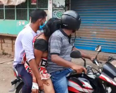 Sem Ambulância, Foi Obrigado a Transportar o Corpo Da Mãe De Moto Sem Ambulância, Foi Obrigado a Transportar o Corpo Da Mãe De Moto