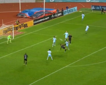 Fábio Fortes Assina Bicicleta Monumental Em Jogo Da II Liga Fábio Fortes Assina Bicicleta Monumental Em Jogo Da II Liga