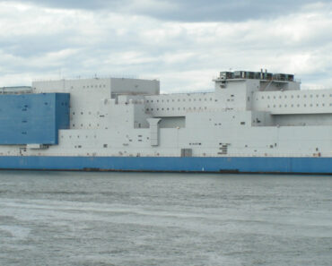 Por Que Razão Existe Uma Prisão Flutuante Em Nova York? Por Que Razão Existe Uma Prisão Flutuante Em Nova York?