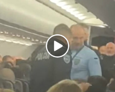 Passageiros à Pancada Obrigam Avião Para o Funchal a Aterrar Em Lisboa Passageiros à Pancada Obrigam Avião Para o Funchal a Aterrar Em Lisboa