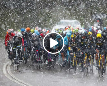 Imagens Impressionantes Mostram Forte Nevão Que Levou Ao Cancelamento De Corrida De Ciclismo Em Espanha