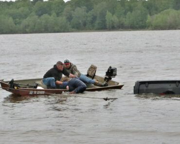 Encontrada Viva Em Jipe Submerso. Estava Dada Como Desaparecida Há 2 Dias