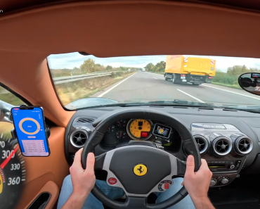 Ferrari F430 Com Caixa Manual Levado Aos 310KM/H Na Autobahn Ferrari F430 Com Caixa Manual Levado Aos 310KM/H Na Autobahn