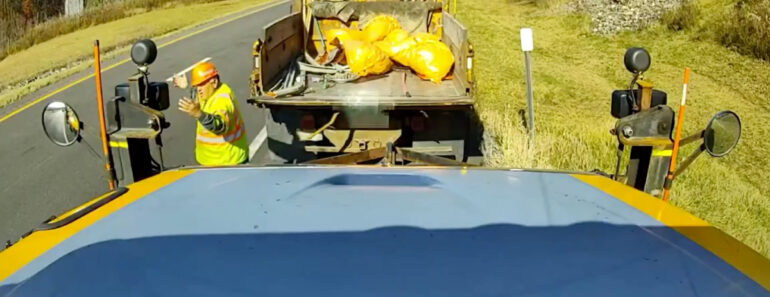 Trabalhador Escapa Por Um Triz a Camião Desgovernado Numa Autoestrada Trabalhador Escapa Por Um Triz a Camião Desgovernado Numa Autoestrada