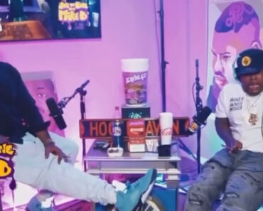 Rapper Vai Armado Para Podcast e Dispara Acidentalmente Durante a Entrevista Rapper Vai Armado Para Podcast e Dispara Acidentalmente Durante a Entrevista