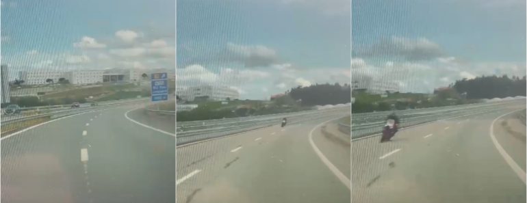 Moto De Alta Cilindrada Filmada a Circular Em Contramão Na A7 Moto De Alta Cilindrada Filmada a Circular Em Contramão Na A7
