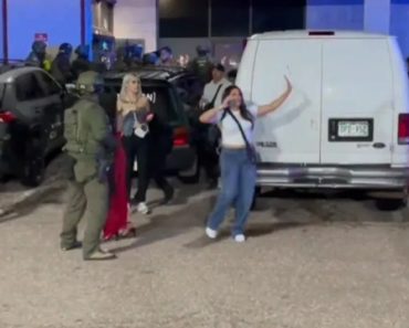 Polícia Invade Discoteca e Detém Centenas De Migrantes Ilegais