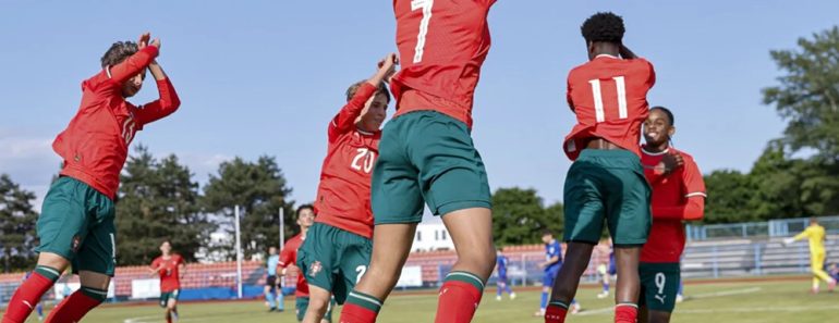 Filho De Cristiano Ronaldo Estreia-se a Marcar e Festeja Como o Pai Filho De Cristiano Ronaldo Estreia-se a Marcar e Festeja Como o Pai