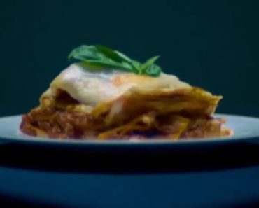 Tottenham Apresenta Novo Equipamento, Mas Só Se Fala… Da Lasanha Tottenham Apresenta Novo Equipamento, Mas Só Se Fala… Da Lasanha