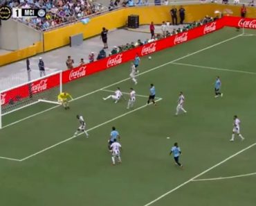 Este Vai Para Os Apanhados. Lance Surreal No Juventus-City Já Corre Mundo Este Vai Para Os Apanhados. Lance Surreal No Juventus-City Já Corre Mundo