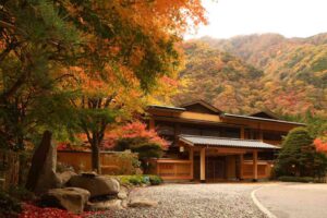 Uma Visita Ao Hotel Mais Antigo Do Mundo No Japão