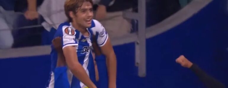 Samu e Rodrigo Mora Recriam Cena Do “Rei Leão” Na Vitória Do FC Porto Samu e Rodrigo Mora Recriam Cena Do “Rei Leão” Na Vitória Do FC Porto