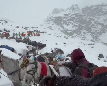 Tempestade De Neve Deixa Centenas De Pessoas Presas No Evereste Tempestade De Neve Deixa Centenas De Pessoas Presas No Evereste