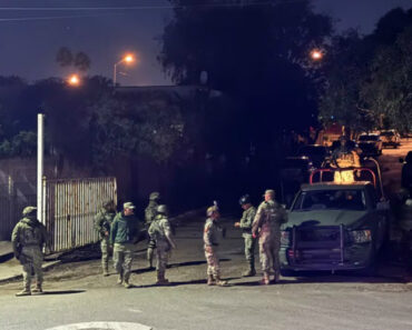 Edifício De Tribunal No México Atacado Por Drones Com Explosivos Edifício De Tribunal No México Atacado Por Drones Com Explosivos