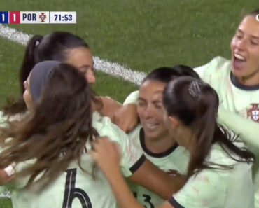 Seleção Feminina Faz História e Vence Os EUA Pela Primeira Vez Seleção Feminina Faz História e Vence Os EUA Pela Primeira Vez