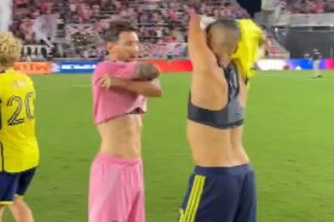 Messi “Abre o Livro” e Acaba a Noite a Trocar De Camisola Com… Ex-Benfica