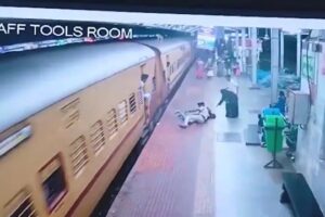 Escorrega a Tentar Entrar Num Comboio Em Movimento e Acaba Resgatada No Último Segundo