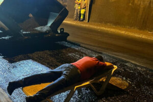 Homem Protagoniza Protesto Insólito Contra Ruído De Obra Na Madeira