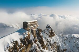 Como é Dormir Na Cabana Mais Alta Dos Alpes a 4.554 Metros De Altura
