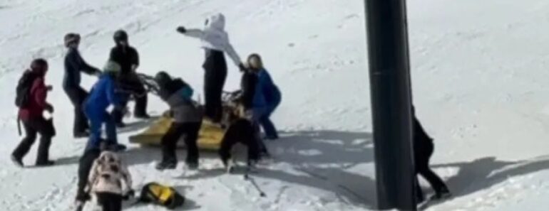 Não Ativam Barra De Segurança e Jovem Acaba Pendurada Em Teleférico Não Ativam Barra De Segurança e Jovem Acaba Pendurada Em Teleférico