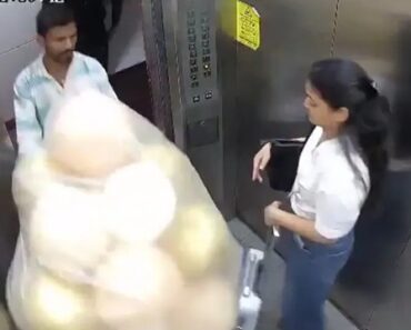 Balões Explodem Em Elevador Na Índia. Vendedor Acusado De Negligência Balões Explodem Em Elevador Na Índia. Vendedor Acusado De Negligência