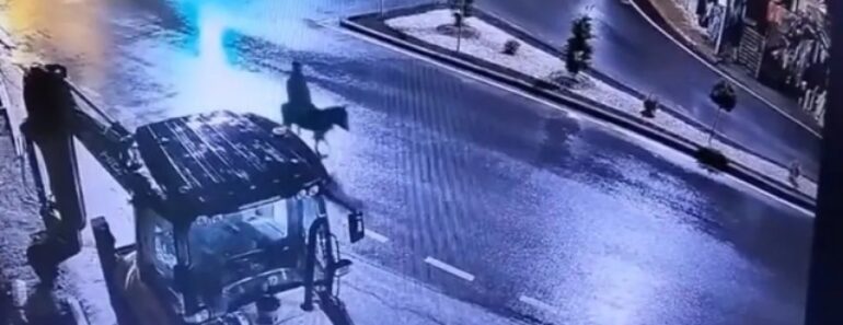 Furta 150g De Ouro e Foge… Num Burro. “Estava Bêbado. Estou Arrependido” Furta 150g De Ouro e Foge… Num Burro. “Estava Bêbado. Estou Arrependido”