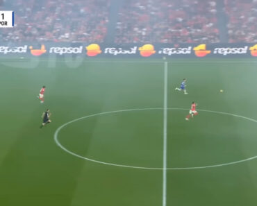 João Pinheiro “Hipersónico” Correu Mais Do Que Jogadores Do Benfica e o Momento Tornou-se Viral João Pinheiro “Hipersónico” Correu Mais Do Que Jogadores Do Benfica e o Momento Tornou-se Viral