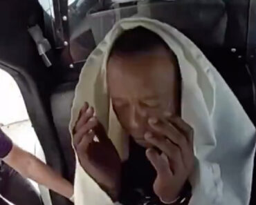 Tiger Woods Irreconhecível Em Vídeo De Detenção Divulgado Pela Polícia Tiger Woods Irreconhecível Em Vídeo De Detenção Divulgado Pela Polícia