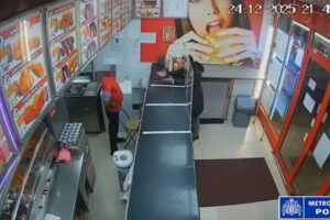 Recebe Molho Errado e Ameaça Funcionário Com Arma Falsa. Foi Condenado