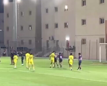 Cristianinho Faz Hat-Trick Com Golaço De Livre e Leva a Bola Para Casa Cristianinho Faz Hat-Trick Com Golaço De Livre e Leva a Bola Para Casa