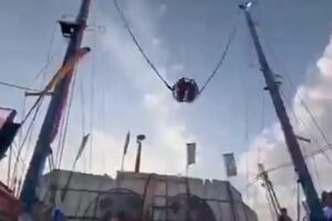 Corda De Atração Rompe e Deixa Quatro Pessoas Suspensas Em Sevilha