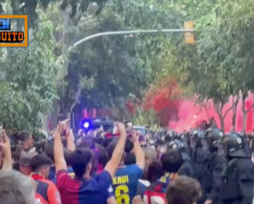 Adeptos Do Barcelona Apedrejaram Autocarro Da Própria Equipa Ao Confundi-lo Com o Do Real Madrid Adeptos Do Barcelona Apedrejaram Autocarro Da Própria Equipa Ao Confundi-lo Com o Do Real Madrid