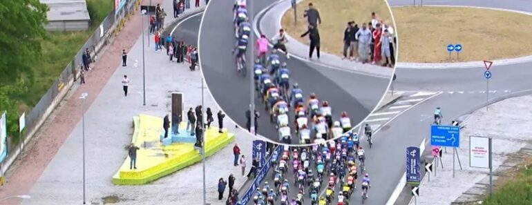 Surreal: Homem Visivelmente Alterado Tenta Assustar Ciclistas Do Giro e Quase Derruba Um Surreal: Homem Visivelmente Alterado Tenta Assustar Ciclistas Do Giro e Quase Derruba Um