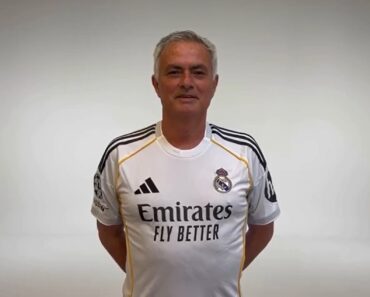 Florentino Pérez Anuncia José Mourinho Como o Seu Treinador: Português Já Surge Equipado à Real Madrid Florentino Pérez Anuncia José Mourinho Como o Seu Treinador: Português Já Surge Equipado à Real Madrid
