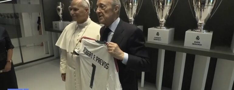 Papa Leão XIV Recebe Camisola Do Real Madrid Durante a Visita Ao Bernabéu Papa Leão XIV Recebe Camisola Do Real Madrid Durante a Visita Ao Bernabéu