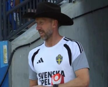 Potter Cumpriu Promessa e Apareceu No Treino Com Um… Chapéu De Cowboy Potter Cumpriu Promessa e Apareceu No Treino Com Um… Chapéu De Cowboy