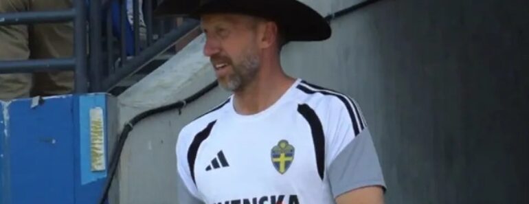 Potter Cumpriu Promessa e Apareceu No Treino Com Um… Chapéu De Cowboy Potter Cumpriu Promessa e Apareceu No Treino Com Um… Chapéu De Cowboy