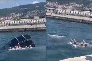 Militares Salvam Homem Preso Em Carro Parcialmente Submerso Após Queda Ao Mar Em Itália