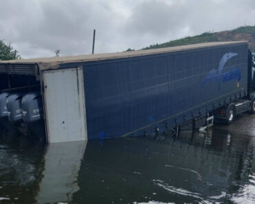 “Narcolancha” Encontrada Dentro De Camião Submerso Em Caminha “Narcolancha” Encontrada Dentro De Camião Submerso Em Caminha