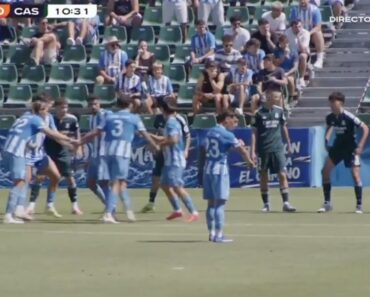 Jogadores “Brincam à Roda” Durante Um Canto Ensaiado… e Não é Que Deu Golo Jogadores “Brincam à Roda” Durante Um Canto Ensaiado… e Não é Que Deu Golo