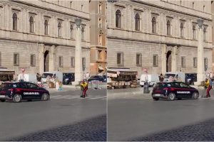 Agente é Atropelado Em Roma Por Carro Da Própria Polícia Durante Uma Detenção