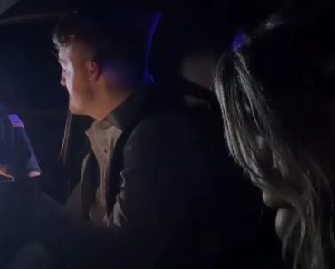 Recém-Casados Mandados Parar a Caminho Da Lua De Mel. “Nunca Imaginámos” Recém-Casados Mandados Parar a Caminho Da Lua De Mel. “Nunca Imaginámos”